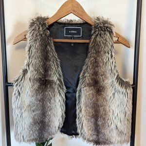 Le Chateau faux fur vest